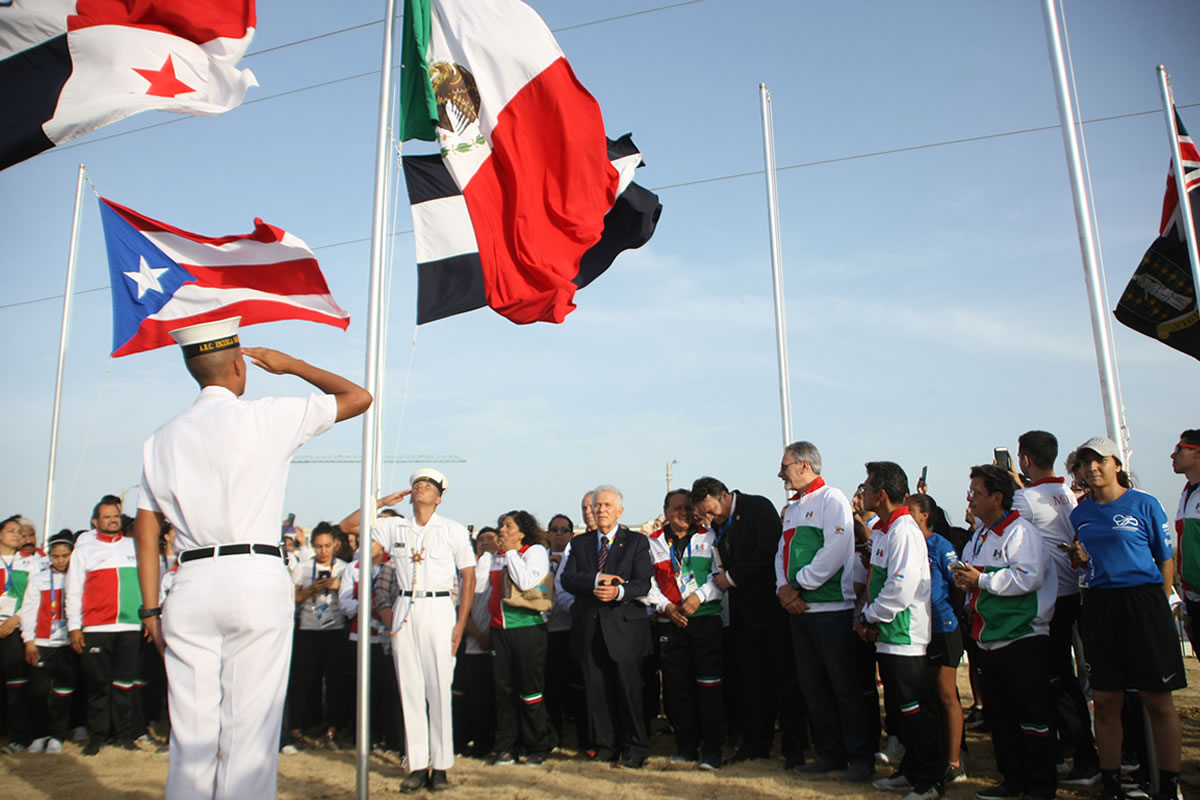 Izan bandera mexicana en Barranquilla