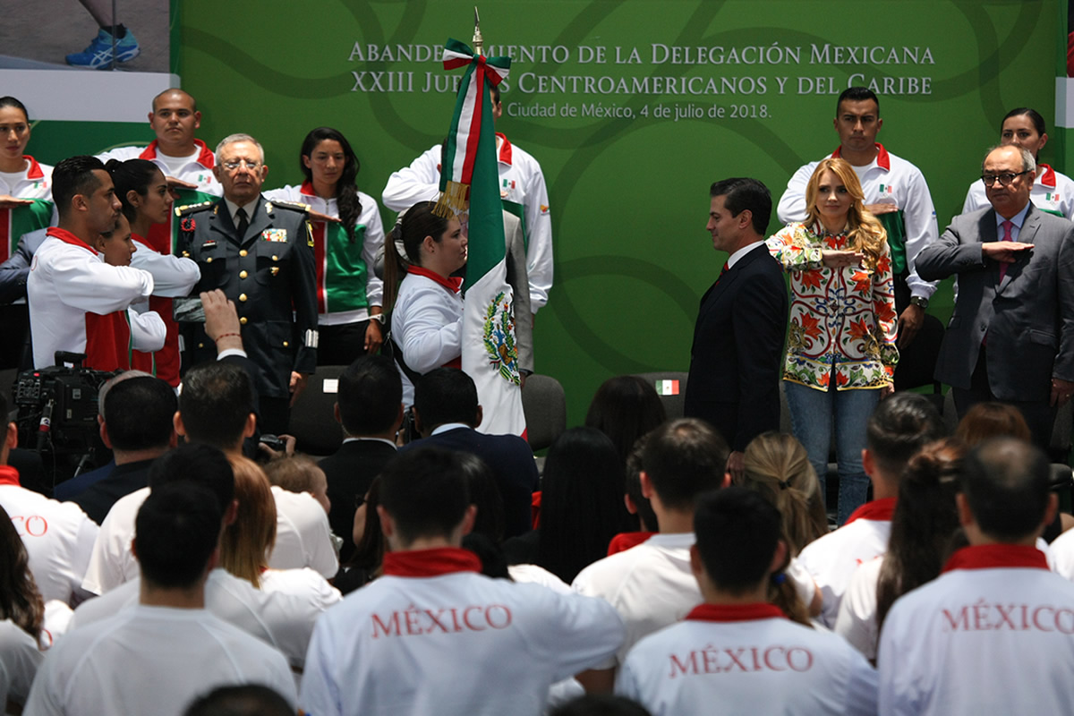 Abanderan a la delegación de México rumbo a Barranquilla