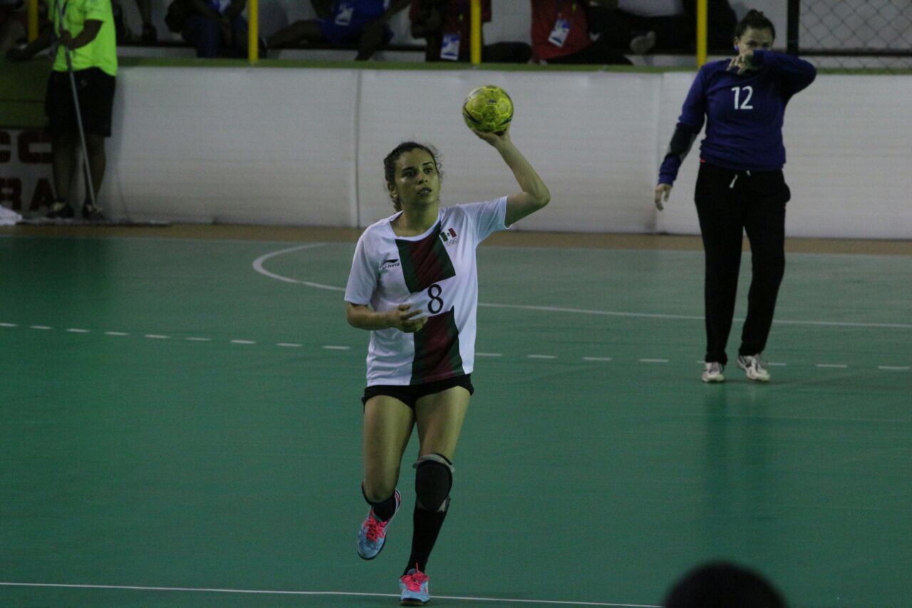 Terminan equipo de handball femenil en cuarto lugar