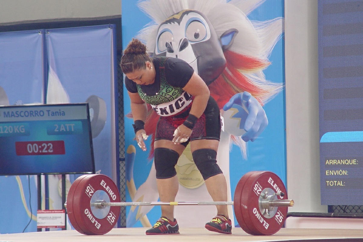 Consigue Tania Mascorro oro y plata en +90 kilos