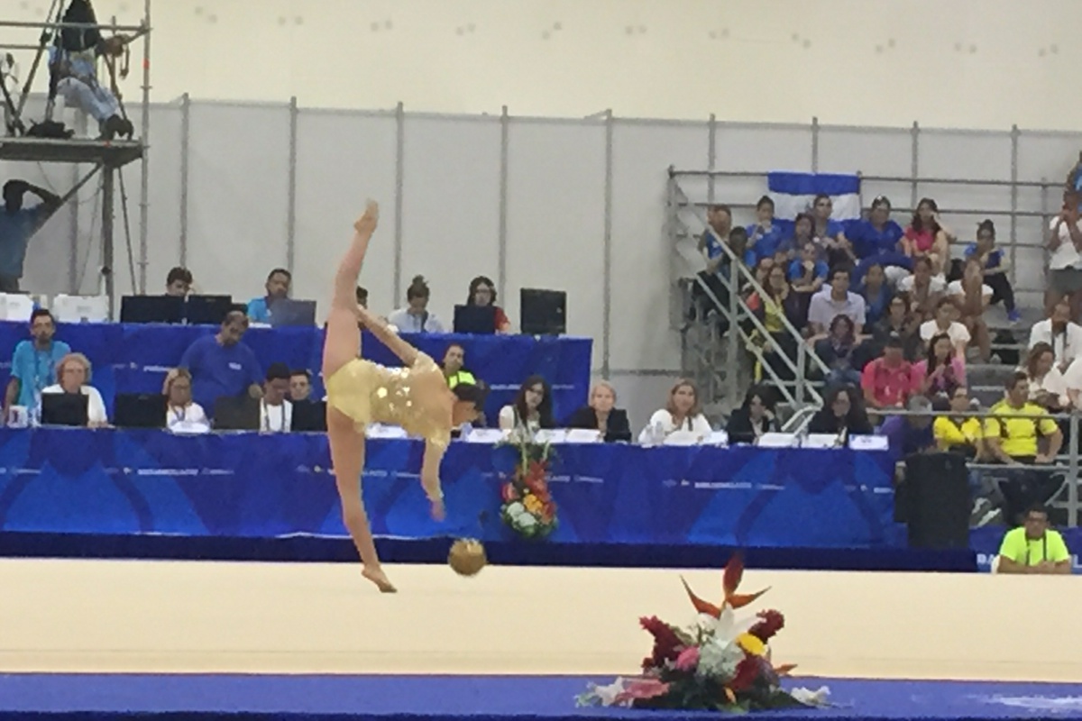 Inicia actividad de gimnasia rítmica en centroamericanos