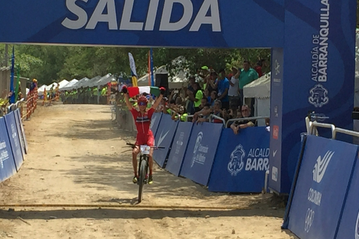 Se queda Campuzano con el oro en la montaña